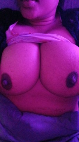 Thick Misses (38) — Incall Valentine Special - 1