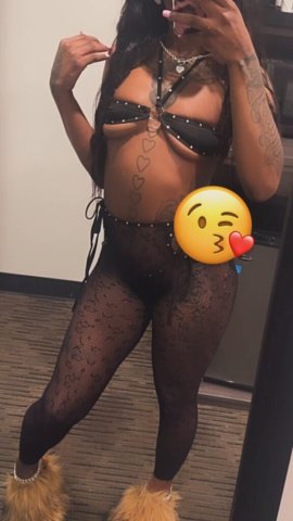 5'2 Chocolate Incall Only — Tight Wet Service - 1