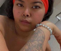 Philadelphia Hot Girl — Head & Cat Sessions (No Out Calls) - Image 2