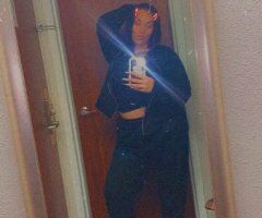 Austin Female Escort — Upscale, unrushed king treatment tonight - Image 4