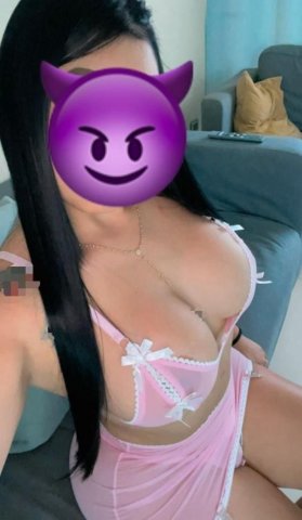 Latina escort con masaje y final feliz en Milwaukee, disponible 24-7 - 1