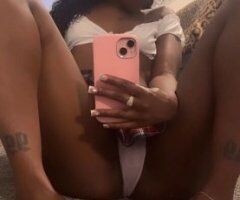 Kansas City escorts - Kansas City Sweet & Discreet Full Service Female Escort