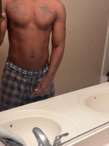 Danville VA Male Escort — Clean & Sexy, $100/hr (Roxboro travel) - 1