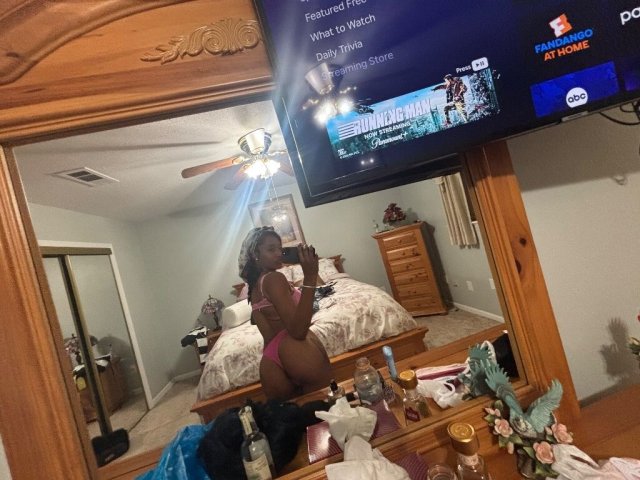 Shreveport Female Escort — Incalls, Outcalls & 2-Girl Special - 1