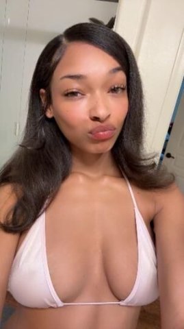 Omaha Female Escort — massage, full service & video verification - 1