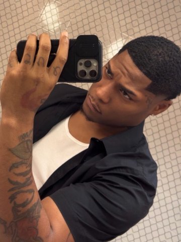 Wilmington Male Escort — Verse Freak Dominican - 1