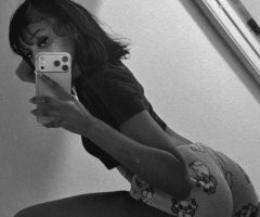 Queens escorts - Queens Petite Female Escort — Anal Extra, Discreet