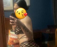Fresno escorts - Fresno CA Tight & Petite Car Dates (Incalls)