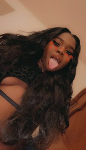 New Orleans Female Escort — explicit on-call sex request - 1