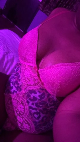 Detroit Incall — Chocolate Female Escort (Cumming-focused) - 1
