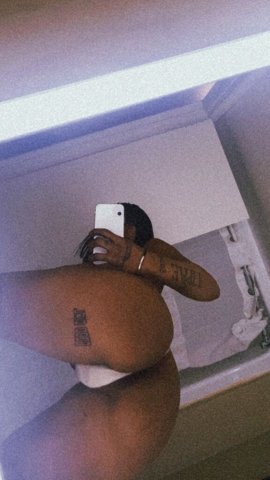 Baltimore Female Escort — Incalls or Outcalls Only (Spanish Available) - 1
