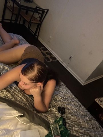 San Francisco Female Escort — Slim Thick - 1