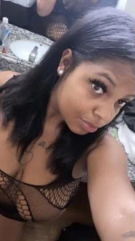 Orlando FL Mixed Beauty — 24-Year-Old Thick Mixed Baddie - 1
