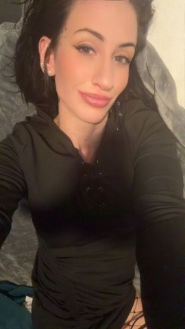 Pornstar Hosting in Northglenn with a Friend — Denver Area - 1