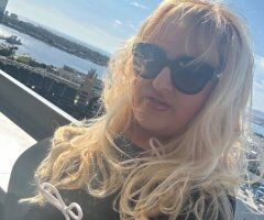 San Diego MILF GFE — tall thick blonde, party + foot top - Image 3
