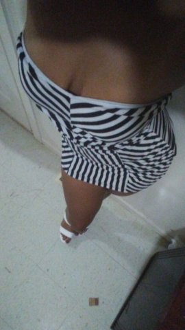 Diamond — Seductive Escort Booking (Outcalls, Deposit + Face Verification) - 1