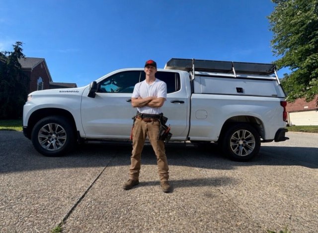 Makeout session outcall in Louisville, KY (truck options too) - 1