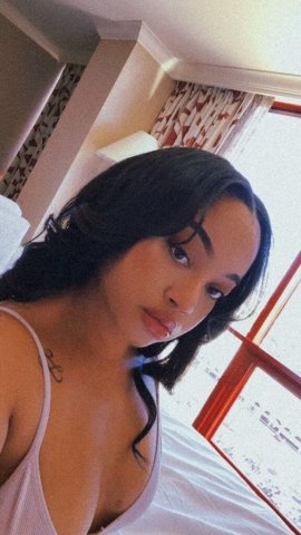Las Vegas Female Escort — Outcall (deposit or roundtrip Uber/Lyft), verification required - 1