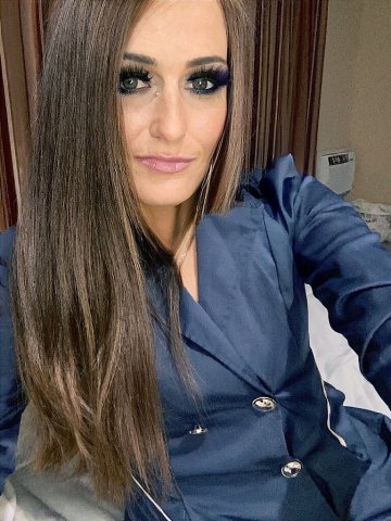 Mature Female Escort in Palm Springs for Fantasy & Fetish Play - 1