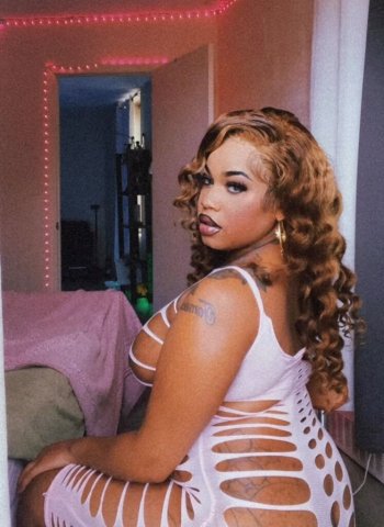 Queens Incalls — 5'2″ Female Escort - 1