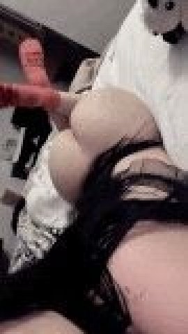 Young Female Escort — BBJ Service - 1