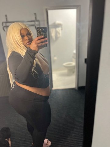 Milwaukee BBW Caramel Playmate — Fetish & BDSM Specials - 1