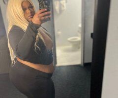 Milwaukee escorts - Milwaukee BBW Caramel Playmate — Fetish & BDSM Specials