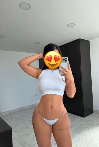 Latina caliente en Nashville, TN para todos tus fetiches - 1