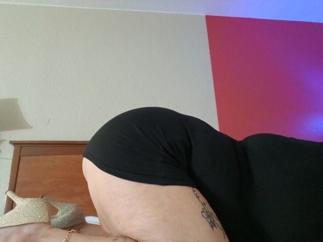 Oklahoma City Female Escort — video sessions, in-calls, outcalls, car visits - 1