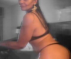 Atlanta Female Escort — Italian/Puerto Rican woman, Friday-night banter - Image 6