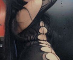 Seattle escorts - Seattle Petite Female Escort — Active, playful gamer vibe