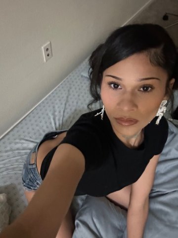 Poppy — Cute petite mixed girly for sweet, wet sloppy toppy (outcalls only) - 1