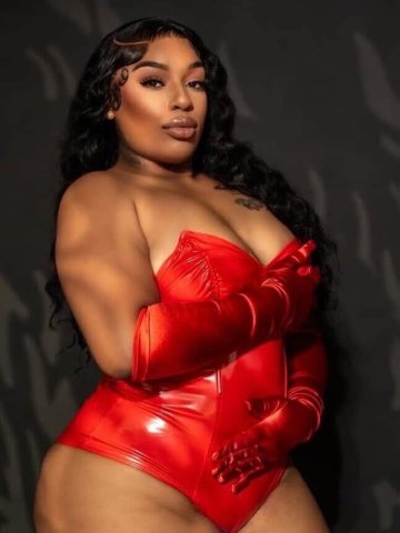 Sweet & Juicy, thick shaved escort for incalls, outcalls & car fun (SF) - 1