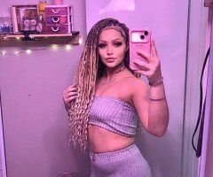 Little Rock AR Incall Escort — Cum Lemme Grip It - Image 4