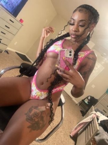 Charlotte Outcalls — Petite Slim-Thick Babe (No BB/BBJ, No GFE) - 1