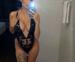 Denver, Colorado Female Escort — outcall and car dates - Image 3