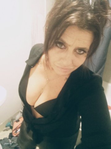 Portland OR Morning Mystery Female Escort — first 2 clients before 11am get a discount - 1