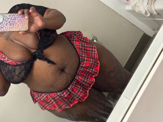 Big Tits Party Time Escort in Louisville, KY - 1