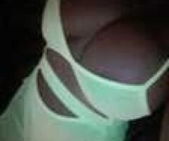 Seattle WA Petite Red Bone Escort (4'11) with DD - Image 6