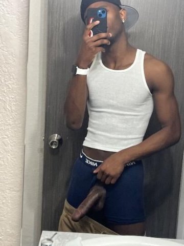 Lowkey Massage & Kissing Male Escort — San Diego - 1