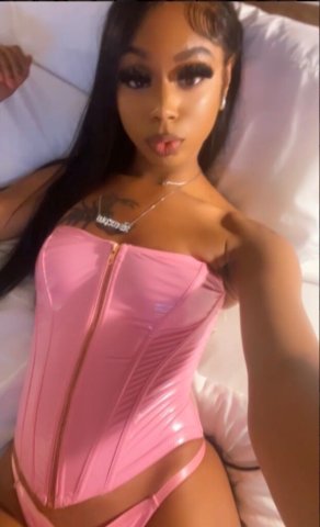 Slim Caramel Escort (Fetish Friendly) — Outcalls, FaceTime & Foot Worship - 1