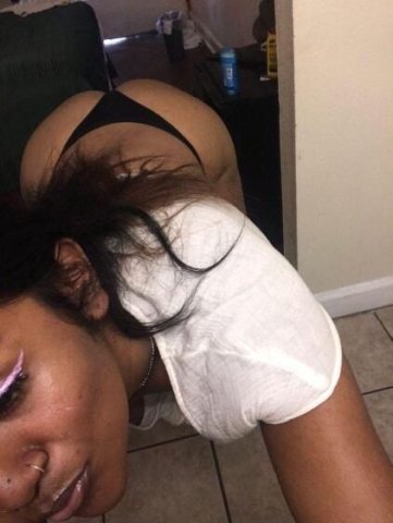 Treasure Coast Incall Hosting — Fun, gentle in-stay service - 1