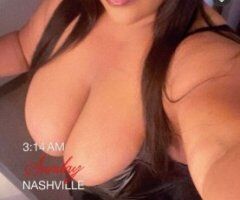 Nashville BBW Ebony Goddess Visiting Opryland - Image 9