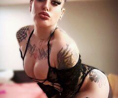 Long Beach CA Slim-Thick Female Escort (In-Call & Outcall) - Image 3