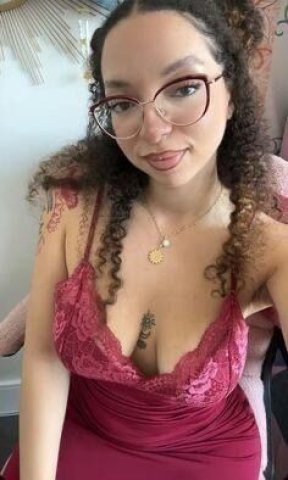 Queens NY Escort — Biscuits for Incall, Outcall & Cardate - 1