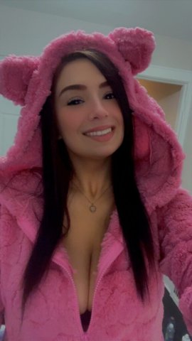 Cleveland Female Escort — protected full service & professional full body massages - 1