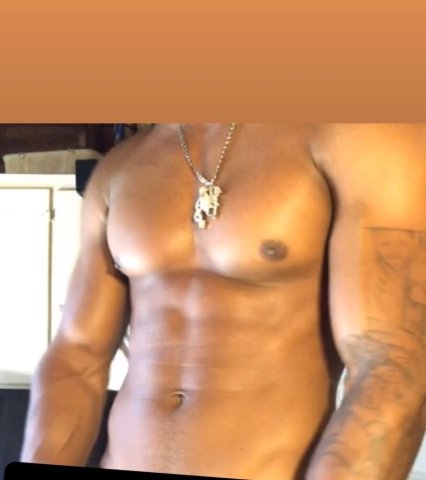 Concord Male Escort — Athletic 6'2, 205lbs, 10-inch - 1