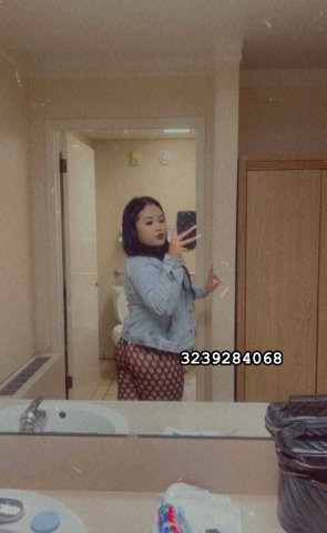 Outcalls only (gas deposit) — domination, humiliation, golden shower & foot fetishes - 1