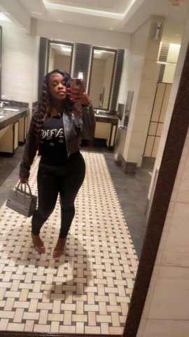 Tri-Cities Tennessee Female Escort — QV & HHHR Sessions - 1