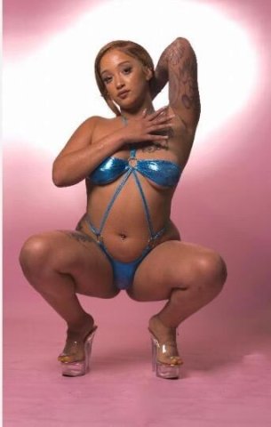 Denver Female Escort — Fetish/ humiliation + throat goat sessions Friday (22) - 1